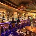 兹拉季安德尔酒店 4* Český Krumlov