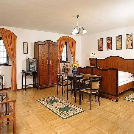 Zlaty Andel Hotell 4*