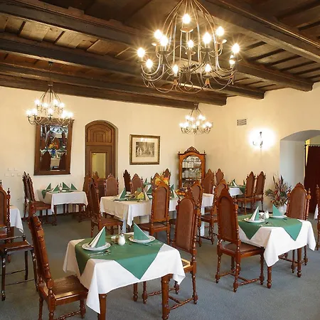 Zlaty Andel Szálloda